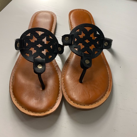 report womens genie sandal